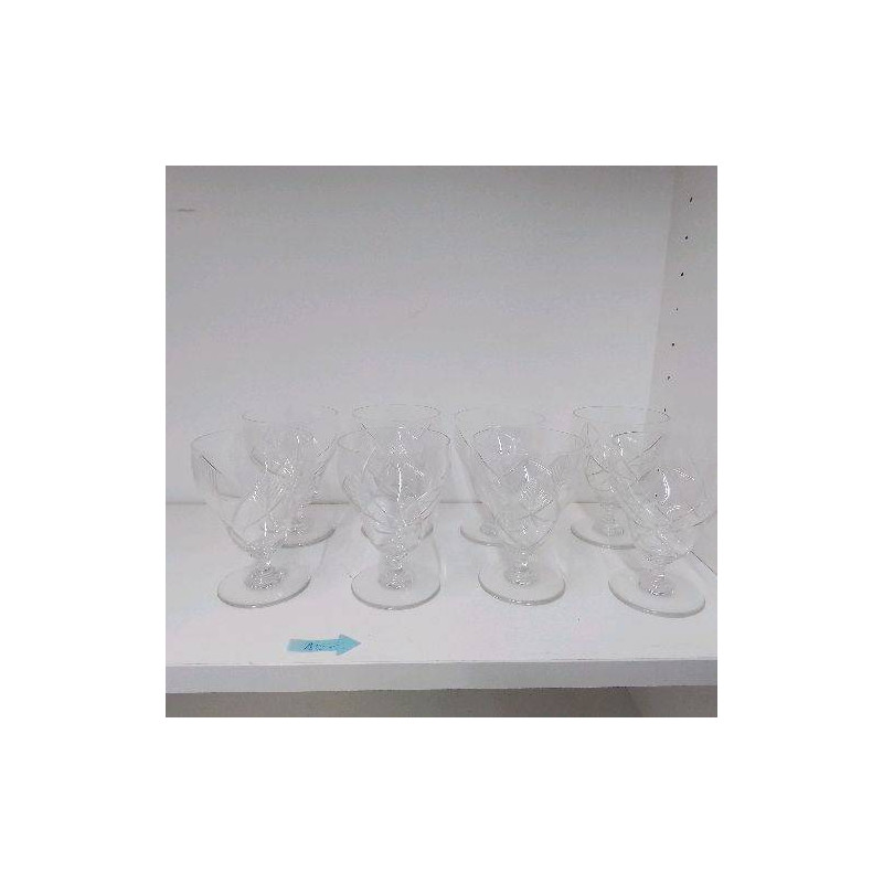 LOT DE 8 VERRES CRISTAL