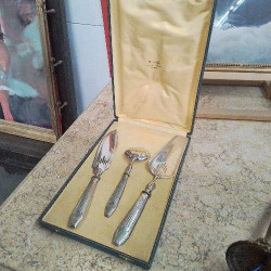 COUVERTS DE SERVICE