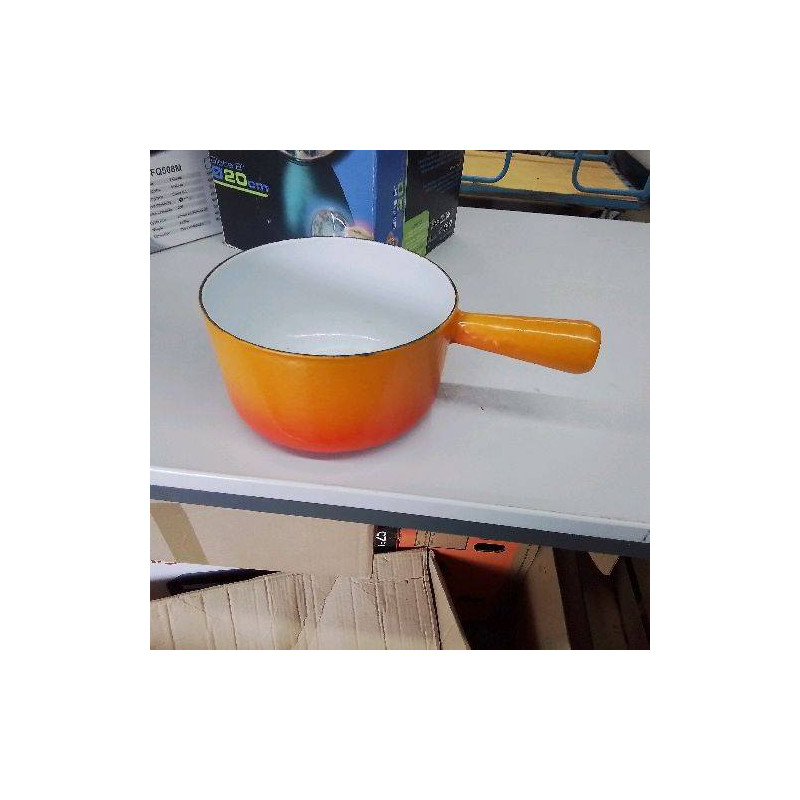 CASSEROLE FONTE ÉMAILLÉE ORANGE 