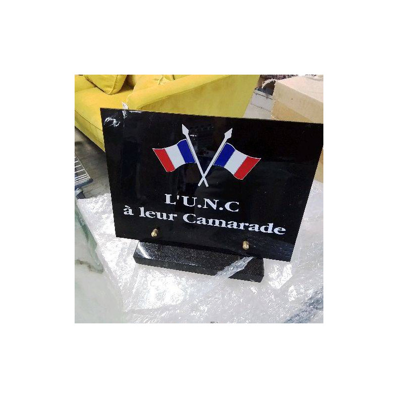 PLAQUE COMMÉMORATIVE 